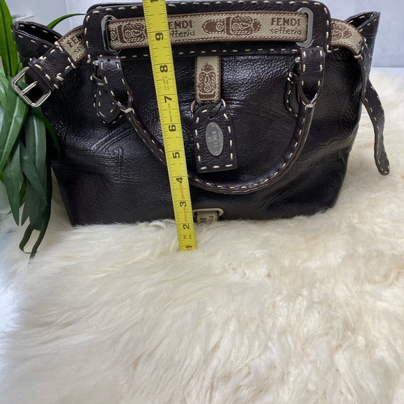 🔥HP🔥EUC FENDI VILLA SELLERIAN49-24-16894 LEATHER - Picture 4 of 8